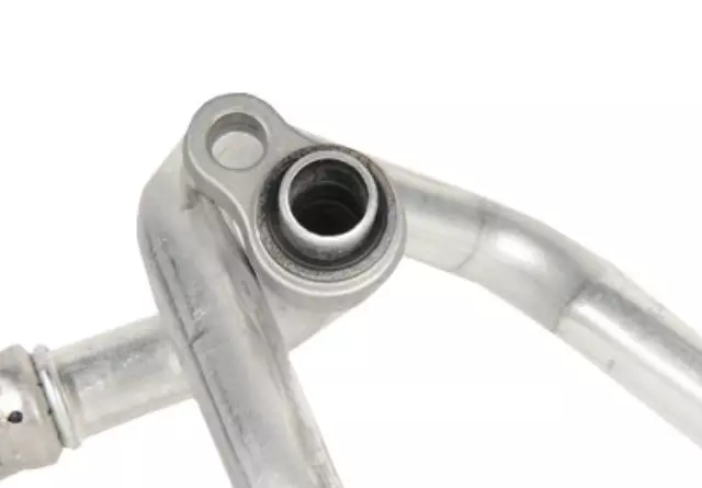 Air Conditioning Refrigerant Suction Hose - GM (25918384)