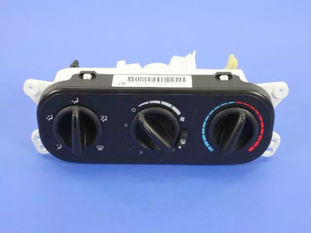 55111842AD - Air Conditioning &amp; Heater: Heater Control for Jeep: Wrangler Image