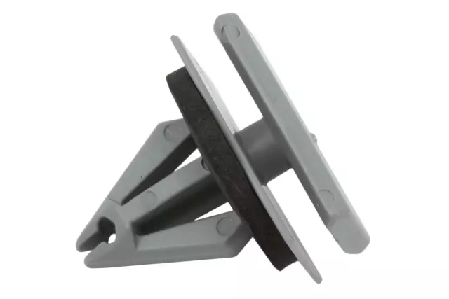 15893516 - : 2010-2019 GM - Multi-Purpose Clip for Cadillac: ATS, CTS | Chevrolet: Corvette Image