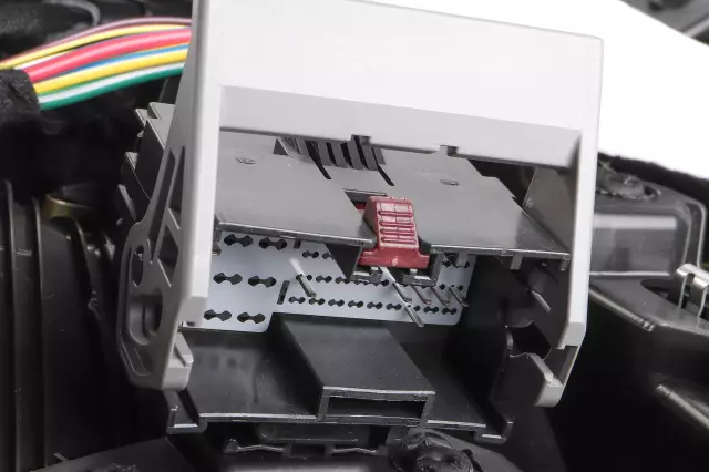 84824108 - Body: Door Trim Panel for Chevrolet: Traverse Image