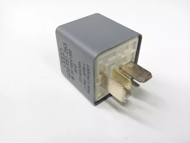 4D0951253 - Electrical: Fuel Pump Relay for Audi: A4, A4 Quattro, A6, A6 Quattro, A8, A8 Quattro, Allroad Quattro, RS6, S6, S8 Image