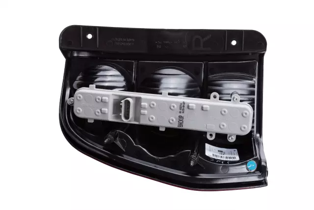 15131579 - : Tail Lamp Assembly for Chevrolet: Trailblazer, Trailblazer EXT Image