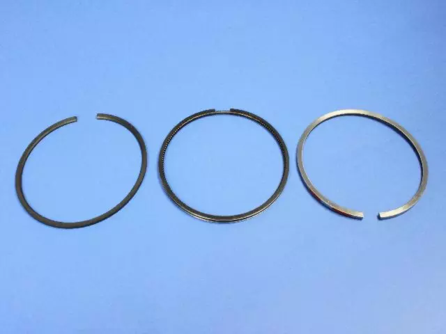 Piston Ring Kit - Mopar (5086885AB)