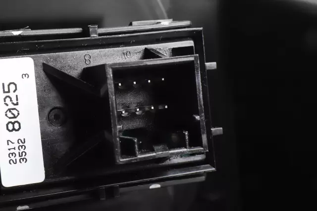 F Plate - GM (85158122)