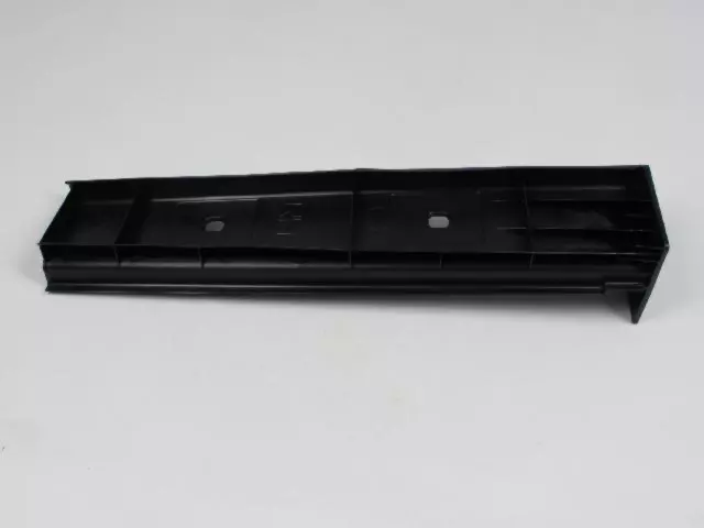 Box Side End Rail Cover, Right - Mopar (68044934AC)