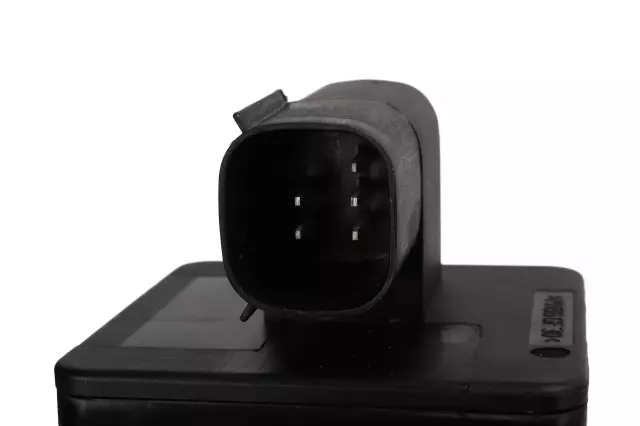 Power Outlet - GM (84430487)