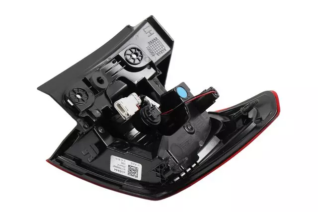 Rear Driver Side Stop Lamp - GM (84709444)