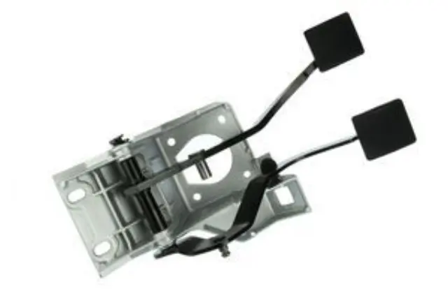 FD0817569 - : Autotecnica Brake and Clutch Pedal Assembly for URO Image