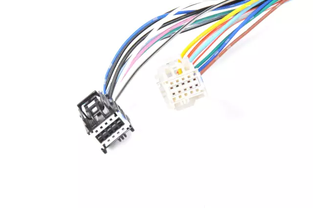 25831236 - Body: Mirror Assembly for Cadillac: Escalade, Escalade ESV, Escalade EXT | Chevrolet: Avalanche, Suburban 1500, Suburban 2500, Tahoe | GMC: Yukon, Yukon XL 1500, Yukon XL 2500 Image