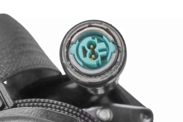 Black Passenger Seat Belt with Retractor and Pre-Tensioner - GM (19302592)