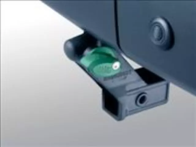 Tow Hitch Receiver - Quick Release - Land-Rover (LR040248)