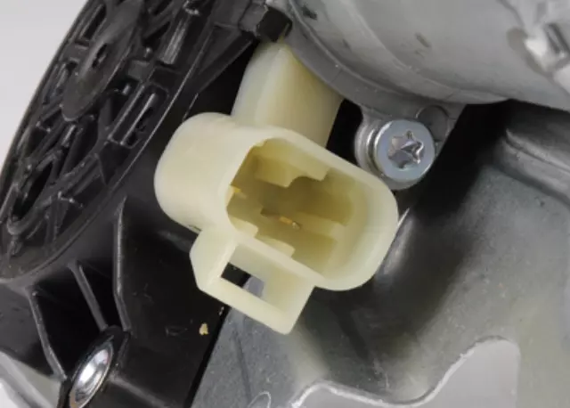 22730703 - Body: Power Regulator for Oldsmobile: Alero | Pontiac: Grand Am Image