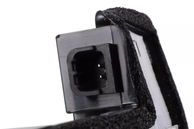 2014-2024 Cadillac - Shale Driver Side Rearview Mirror Turn Signal Lamp - GM (23105582)