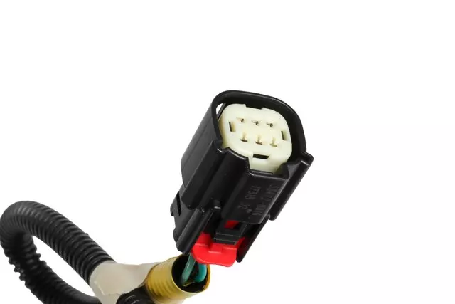 Rear Driver Side Stop Lamp - GM (84288718)