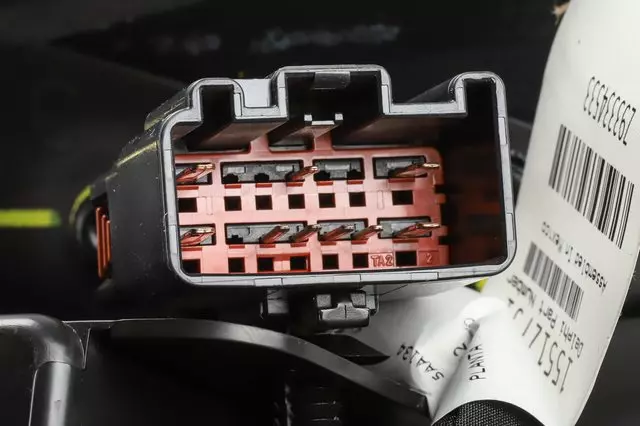 23484018 - Body: Front Console for Chevrolet: Suburban, Tahoe | GMC: Yukon, Yukon XL Image