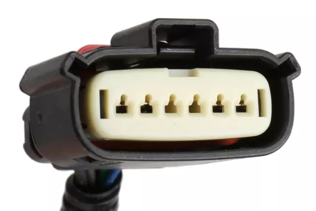 Rear Passenger Side Stop Lamp - GM (84467059)