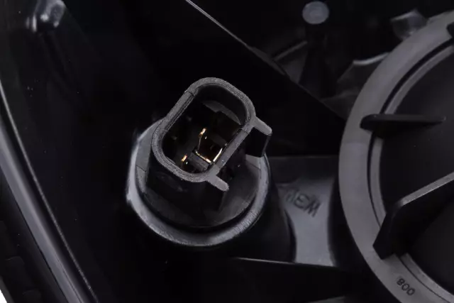 Composite Headlamp - GM (25942067)