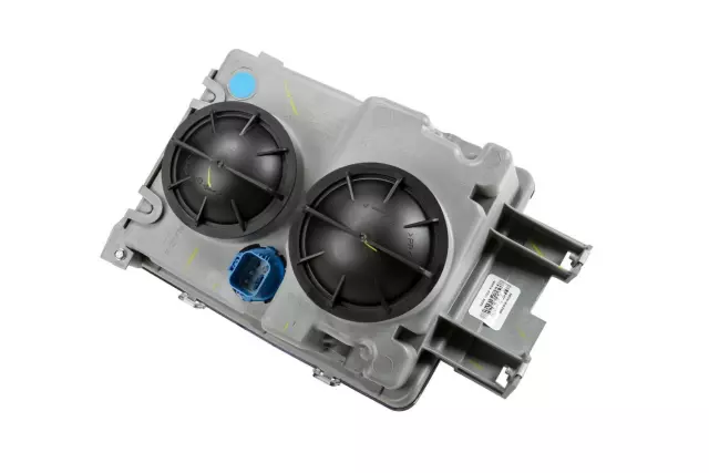 Front Driver Side Turn Signal Lamp - GM (20972731)