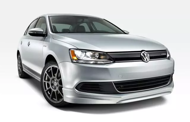 Front Valance Kit Complete - 1 Piece - Primer - Volkswagen (5C5-071-609-GRU)