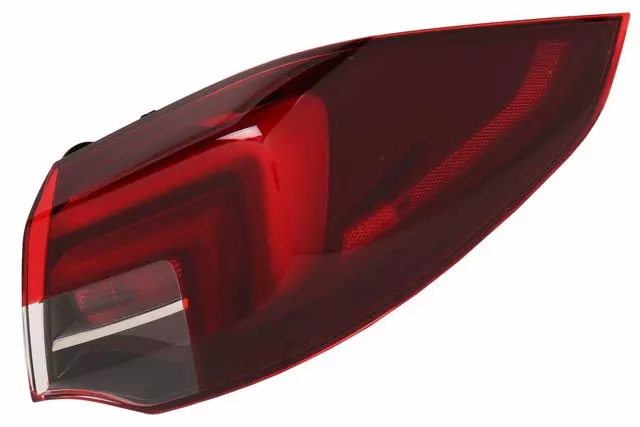 Rear Passenger Side Body Structure Stop Lamp - GM (39125834)