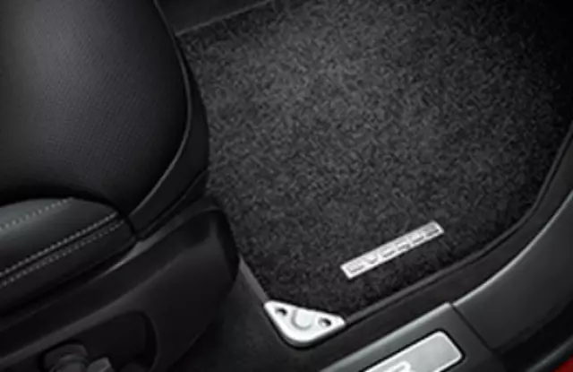 VPLVS0313PVJ - : Luxury Carpet Mat Set With Ingot Branding for Land-Rover Image