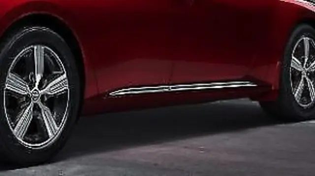 T99G26CA01 - Exterior: Body Side Moldings, Chrome for Nissan Image