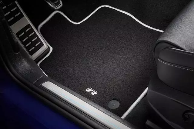 5G1061325041 - Interior: Mojomats Carpeted Mats for Volkswagen: Golf Image