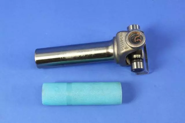 1994-2000 Mopar Drive Shaft Yoke - Mopar (5114568AB)