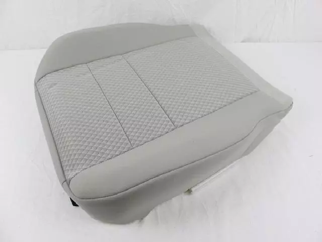 1RT881S3AA - Body: Seat Cushion for Chrysler: Town &amp; Country | Dodge: Grand Caravan Image
