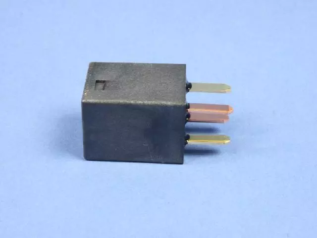 Bracket - Mopar (8627A008)
