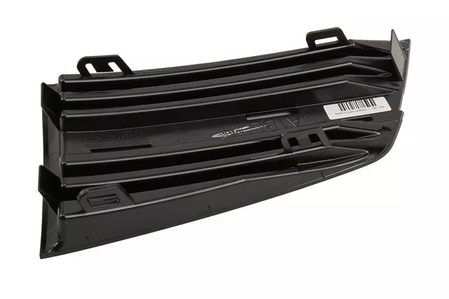 Passenger Side Front Fog Lamp Opening Cover - GM (23230584)