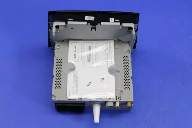 Multi Media Radio - Mopar (6MT59LXHAA)