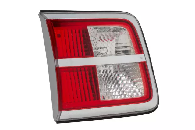 15114446 - Electrical: Backup Lamp Assembly for Saturn: Outlook Image