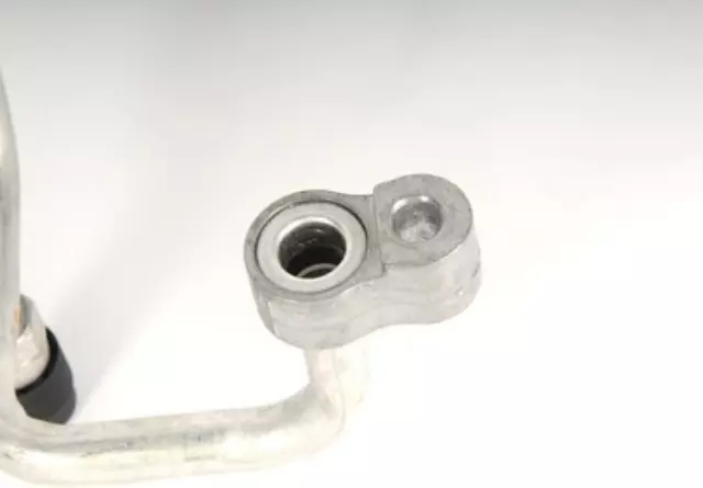 Air Conditioning Refrigerant Liquid Hose - GM (22714739)