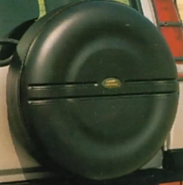 STC50043 - : Molded Tire Cover for Land-Rover Image