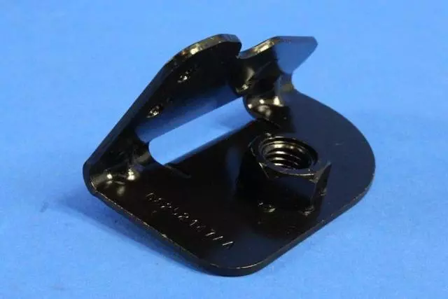 « 68252147AA – Electrical : Câblage Support pour Mopar Image »