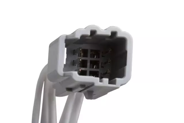 Passenger Side Wiring Harness Connector - ACDelco (PT3944)