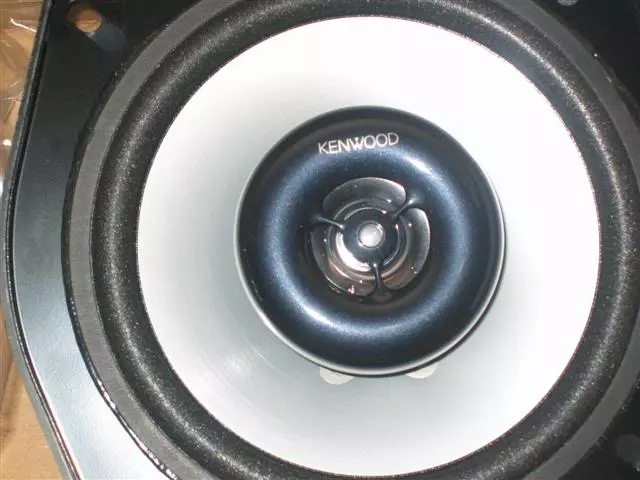 27114002 - : Kenwood Stereo Speakers - Front for Hyundai Image