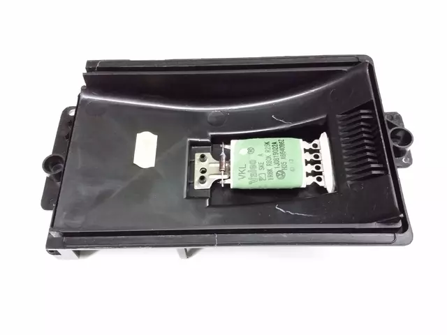 HVAC Blower Motor Resistor - Volkswagen (1J0-819-022-A)