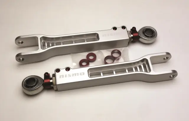 55110RTRR5 - : NISMO R35 GT-R TITANIUM REAR TRACTION LINKS  for Nissan: GT-R Image