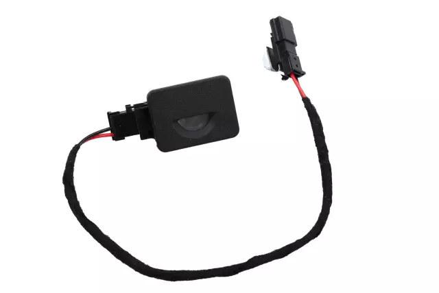 Front Floor Console Compartment Lamp - GM (84363154)