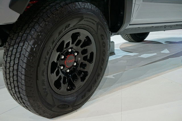 Tacoma Black TRD Pro 16" Alloy Wheel - Toyota (PT758-35170-02)