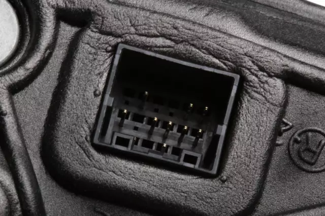 Passenger Side Door Mirror - GM (84348247)