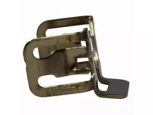 9L3Z9C995A - : Fuel Injector Clip for Ford: E-350 Super Duty, E-450 Super Duty, F-150, F-250 Super Duty, F-350 Super Duty, F-450 Super Duty, F-550 Super Duty Image