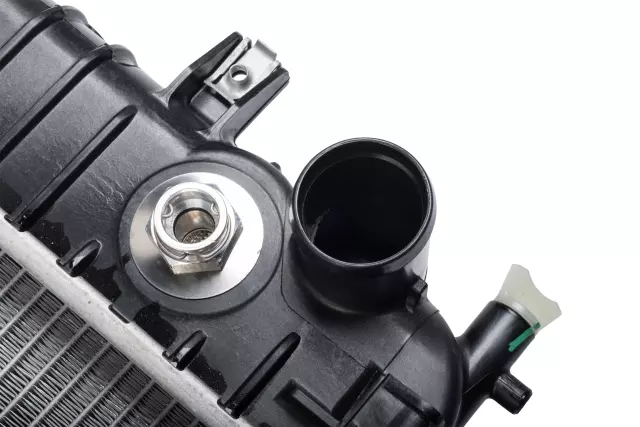 2014-2016 GM - Radiator - GM (84207654)