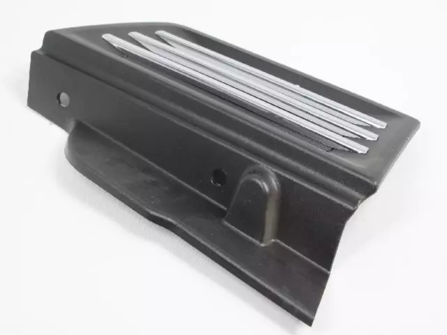 Fender Applique, Right - Mopar (55157164AE)