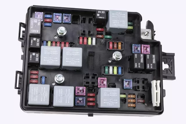 Front Compartment Fuse Block - GM (42456295)