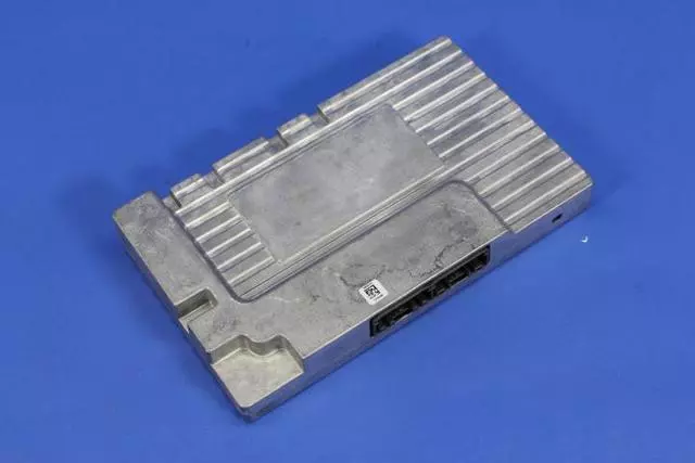 Amplifier - Mopar (5091041AI)