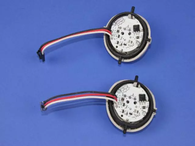 1DT52DW1AC - Electrical: Reading Led Lamp for Mopar Image