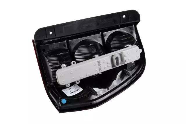 Driver Side Tail Lamp Assembly - GM (15131578)